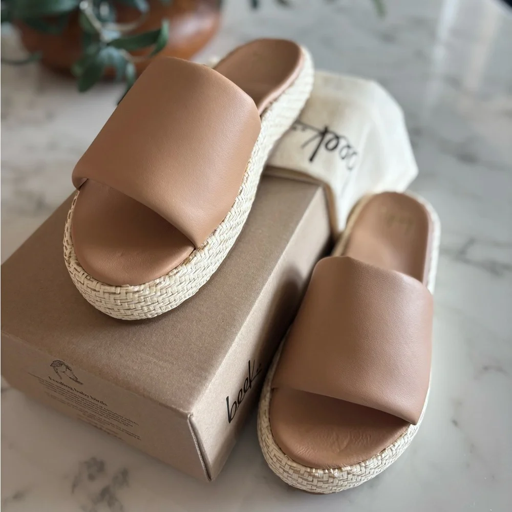 Beek Trumpeter Rafia leather sandal. Retail $280. New with box. - Picture 4 of 6
